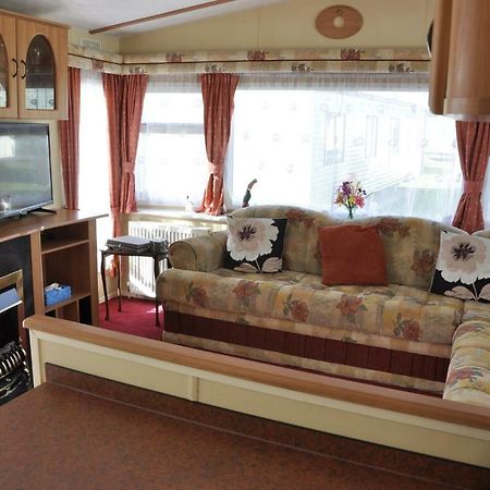 Отель Caravan 8 Berth With Private Fishing Линкольн Экстерьер фото